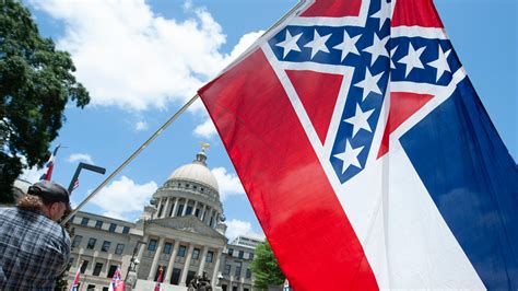 Mississippi State Flag Lawmakers Vote To Remove Confederate Emblem