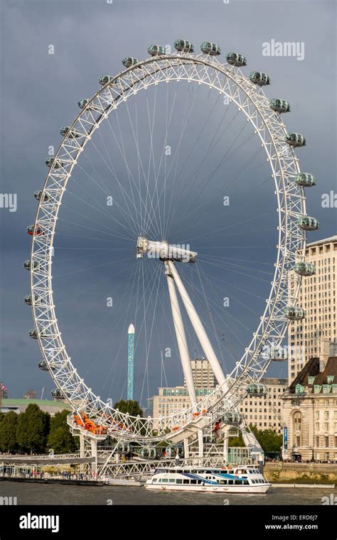 Uk England London London Eye Ferris Wheel Millennium Wheel Thames