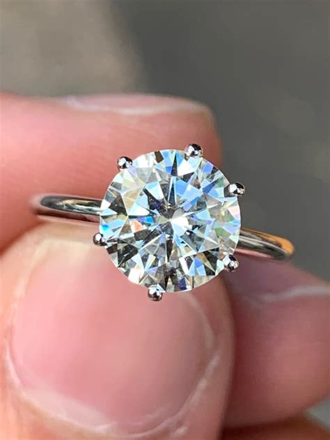 Moissanite Engagement Ring 175 Ct Colourless Round Brilliant Cut