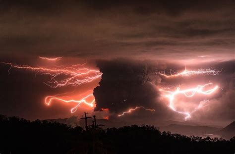 Volcanic Lightning During The Taal Volcano Eruption In Philippines 01