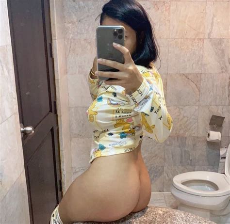 Hot Sumitra Sarakorn Sexy Naked Butt Mirror Selfie Snb Thesexier