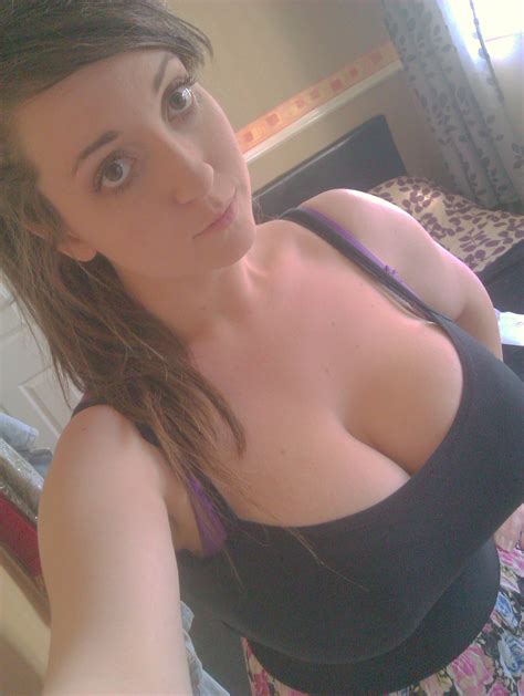 Natural Cleavage Excellent Adult Free Image Comments