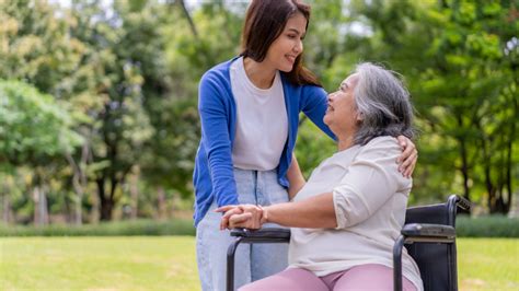 How To Choose A Senior Adult Day Care Center Seniorresource