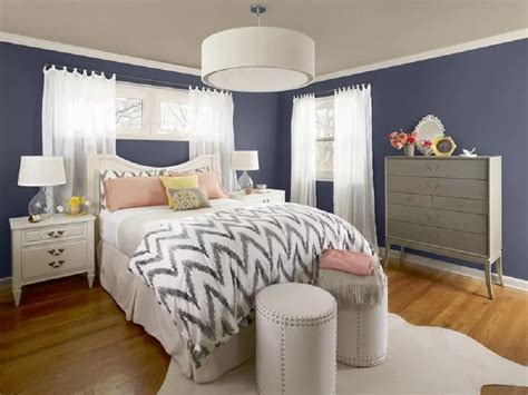 10 Gorgeous Relaxing Bedrooms In 2021 Bedroom Color Schemes Yellow