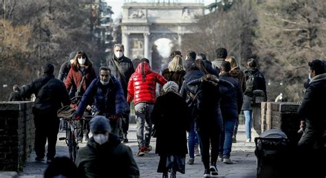 Quasi tutta l'italia in zona gialla utile riepilogare le relative regole. Zona arancione, cosa possiamo fare oggi e domani? Centri ...