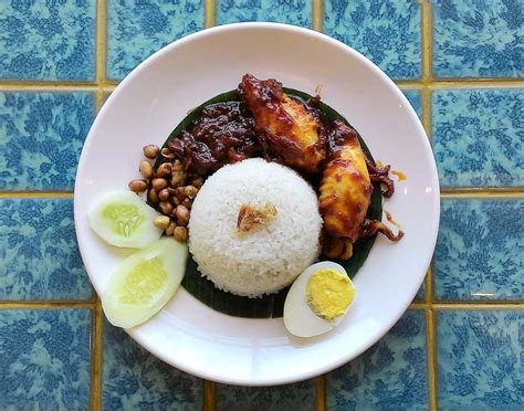 Best Malaysian Cuisines You Should Try Nasi Lemak Malaysian Food My