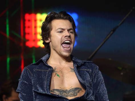Harry Styles Trends After Photos Emerge Of Him Dressed As The Little