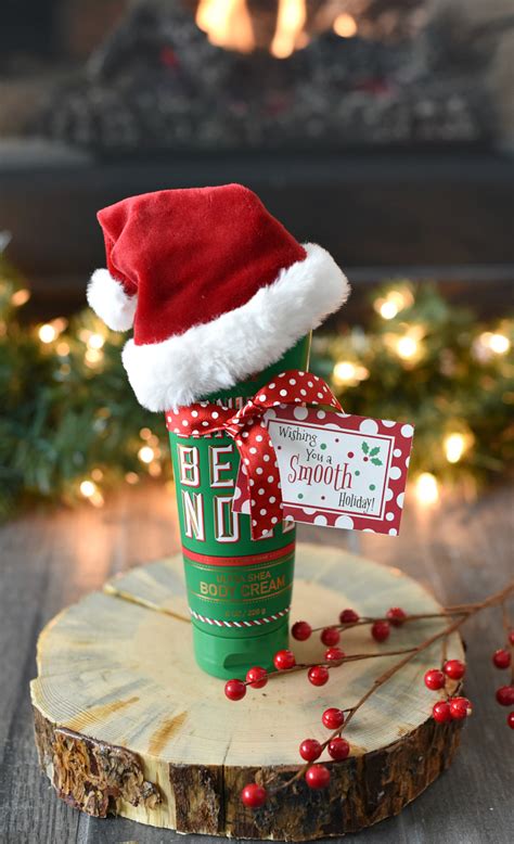 Celebrate your family and friends with gift ideas they'll love this holiday season. Fun Christmas Gift Idea with Lotion - Fun-Squared