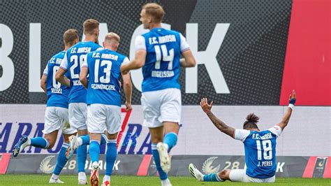 21 Gegen Osnabrück Hansa Rostock Feiert Dritten Saisonsieg Ndrde