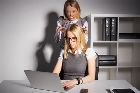 8 Things People Hate About Their Colleagues Are You Guilty Commercialnsuranceprosca