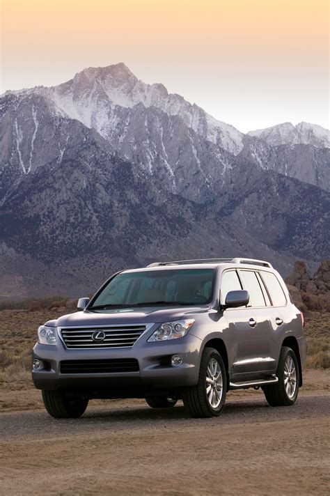 The 2021 lx 570 sees major upgrades in terms of performance and features. 2010 Lexus LX 570 packs new features and vision