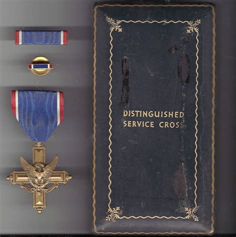 Wwii Ww2 Us Army Distinguished Service Cross Medal With Case Etsy