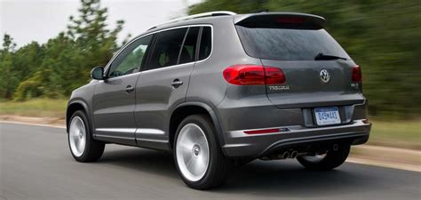 Developed without compromise and constructed with the most sophisticated engine and chassis technology, the r1 is the ultimate yamaha supersport. 2015 Volkswagen Tiguan R-Line 4Motion Review | Autofluence
