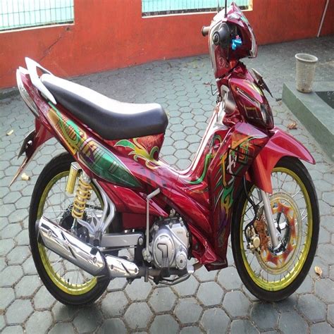 Gambar motor jupiter z hitam silver. 50+ Modifikasi Jupiter Z1 Merah, Terpopuler!