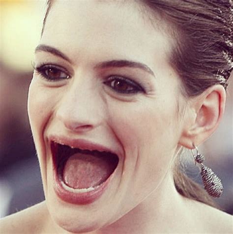 In Case Youre Wondering This Is What Anne Hathaway Would Look Like