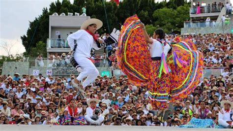 Tradiciones y Cultura Mixteca Religión Fiestas Costumbres y Más