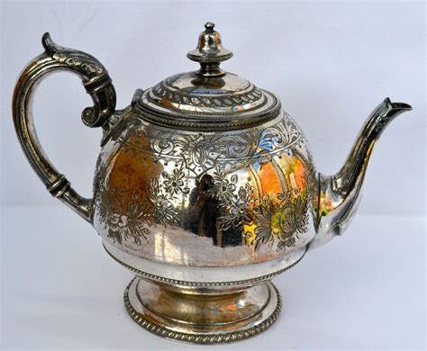 Decorative Edwardian Silver Plated Teapot Sheffield 1910