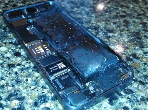 Why The Phone Battery Gets Exploded
