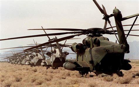 Us Marine Corps Ch 53 Sea Stallion Helicopters Are Parked In A Line