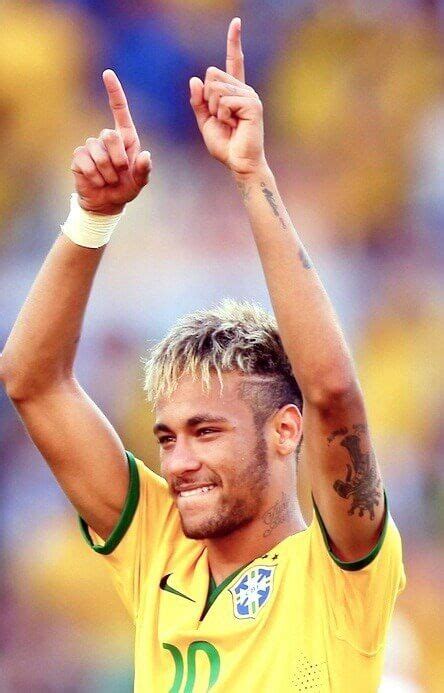 Www.digitalspy.com pes modif pes 2019 neymar jr face fifa19 latest style. 29 der besten Neymar Frisuren 2014 | Neymar frisur, Neymar ...