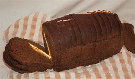 Filedark Rye Bread Wikimedia Commons