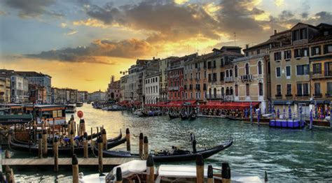 7680x4320 Resolution Italy Venice Houses 8k Wallpaper Wallpapers Den