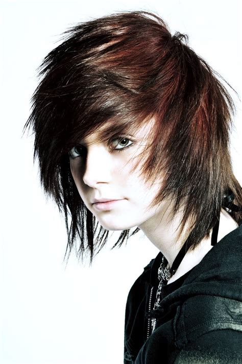 Bangs in an emo long hair style are usually thick and blunt cut to once again draw attention to the eyes. Top 12 Emo Hairstyles for Guys Trending These Days