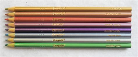 8 Count Crayola Metallic Colored Pencils Whats Inside