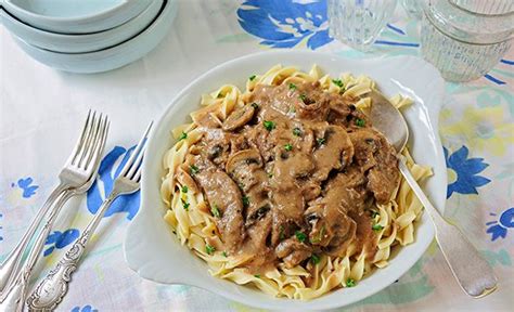 It's nearly impossible to get a seat quickly at cracker barrel on sundays. Cracker barrel simple Beef Stroganoff | Beef stroganoff ...