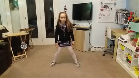 How To Do The Splits Youtube