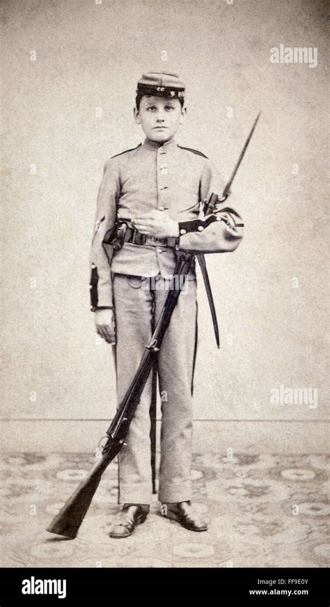 Civil War Soldier Ncarte De Visite Photograph Of A Youthful