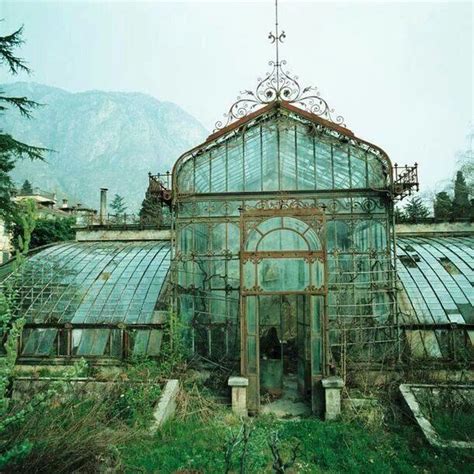 Victorian Style Greenhouse In England Architecture Pinterest