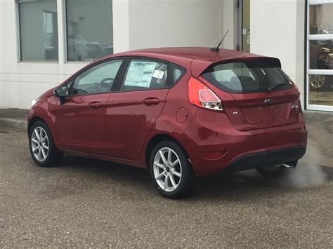 New 2016 Ford Fiesta Se 4 Door Car In Winnipeg 16p4e04 Mid Town Ford