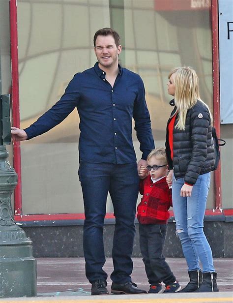 Cuteness Overload Chris Pratt And Anna Faris Spotted With Adorable Son
