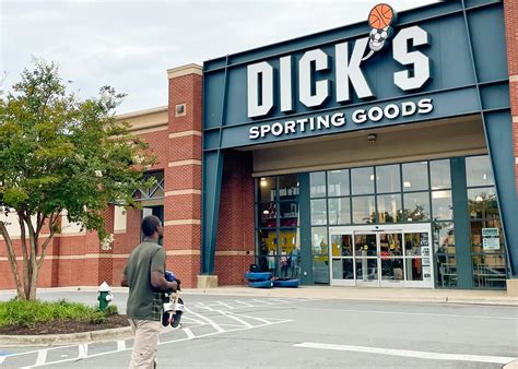 Dicks Sporting Goods Return Policy What To Know The Krazy Coupon Lady