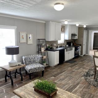 Affordable and easy to install, the versatile singlewide mobile home is a sure bet for value. Single-Wide Mobile Homes: Shreveport, LA | Greg Tilley's Repos - New Homes