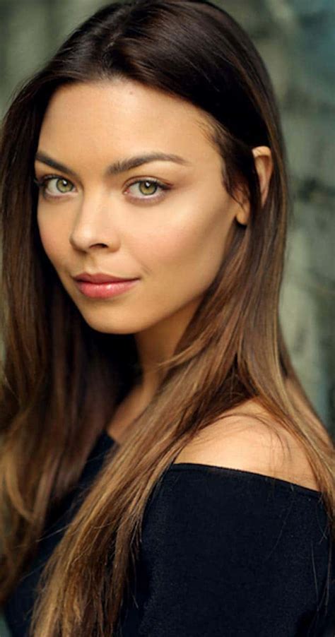 Scarlett Byrne Biography Facts And Life Story Bignamebio