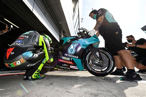 Petronas Deja El Sepang Racing Team Y Se Marcha De Motogp Motorbike