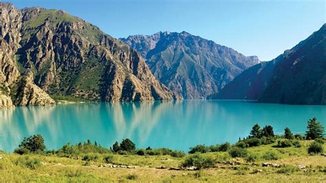 These Lakes In Nepal Can Take Your Breath Away Scenic Lakes