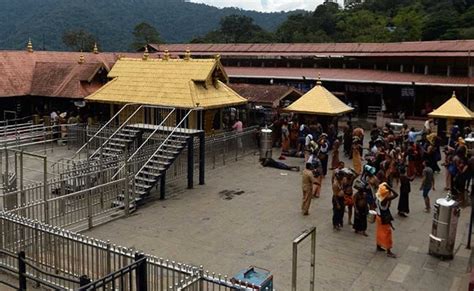 Sabarimala Temple Highlights Woman Suffers Panic Attack As Protesters