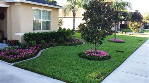 As for the front steps, they should be noticeable and should be the same width as the walkway they connect to. 15 Awesome Front Yard Landscaping Ideas