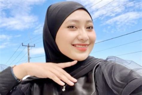 Jejak Auzura Qrzura Selebgram Hijaber Disebut Simpanan Pria Beristri