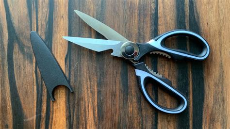 Kitchen Shears Are The Kitchen Tool Youre Definitely Not Using Enough