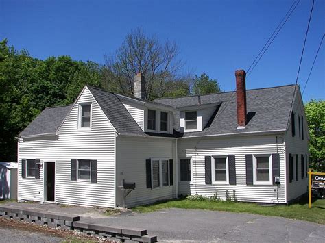 55 Spring St Westbrook Me 04092 Zillow