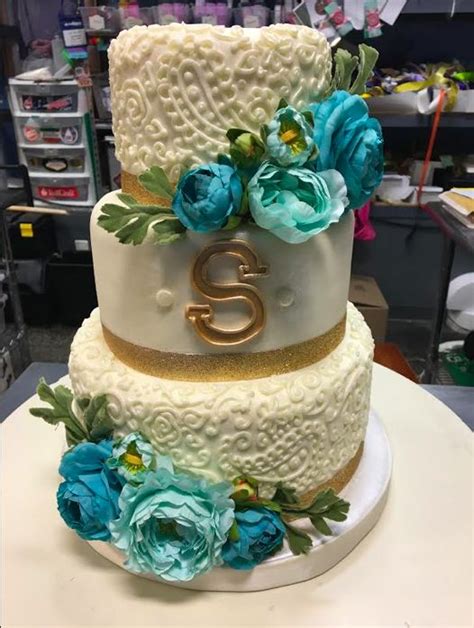 Pin De Adrienne And Co Bakery Em Wedding Cakes Bolo