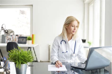 Nurse Practitioner Salary: 12 FAQ Answers | TWU Online