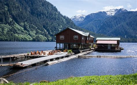 Great Bear Lodge For Grizzly Bear Viewing Hike Bike Travel