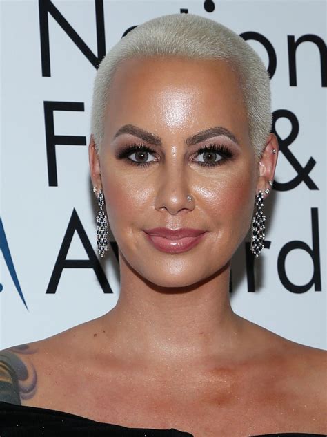See, muva was sporting two very fresh tattoos across her forehead, one reading bash and the other slash. Amber Rose Face Tattoo Forehead - Tattoo Ideas