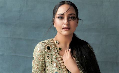 Sonakshi Sinha Flaunts Her Bralette In Open Jacket Shares Bold Look सोनाक्षी सिन्हा ने फोटोशूट