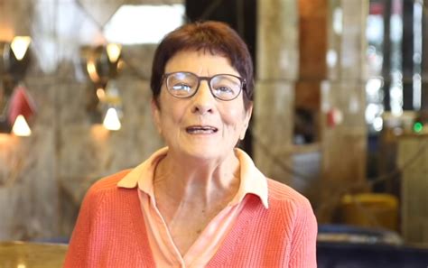 À 81 ans, arlette laguiller livre un entretien rafraîchissant. Arlette Laguiller : que devient-elle ? (VIDÉO) - Nouvelles ...